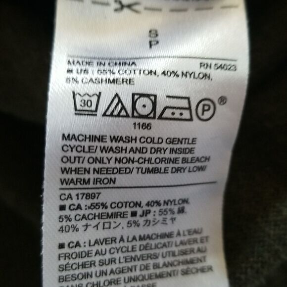 5/$20 Banana Republic Cashmere Blend Sweater - Picture 6 of 6